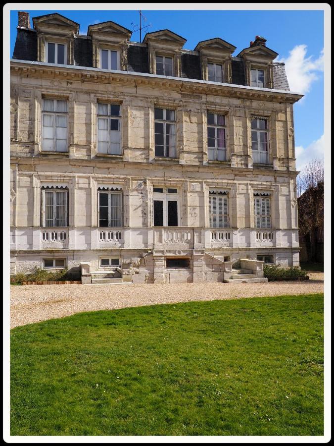 Gasthuis Fief Des 3 Guillaume D'hotes *